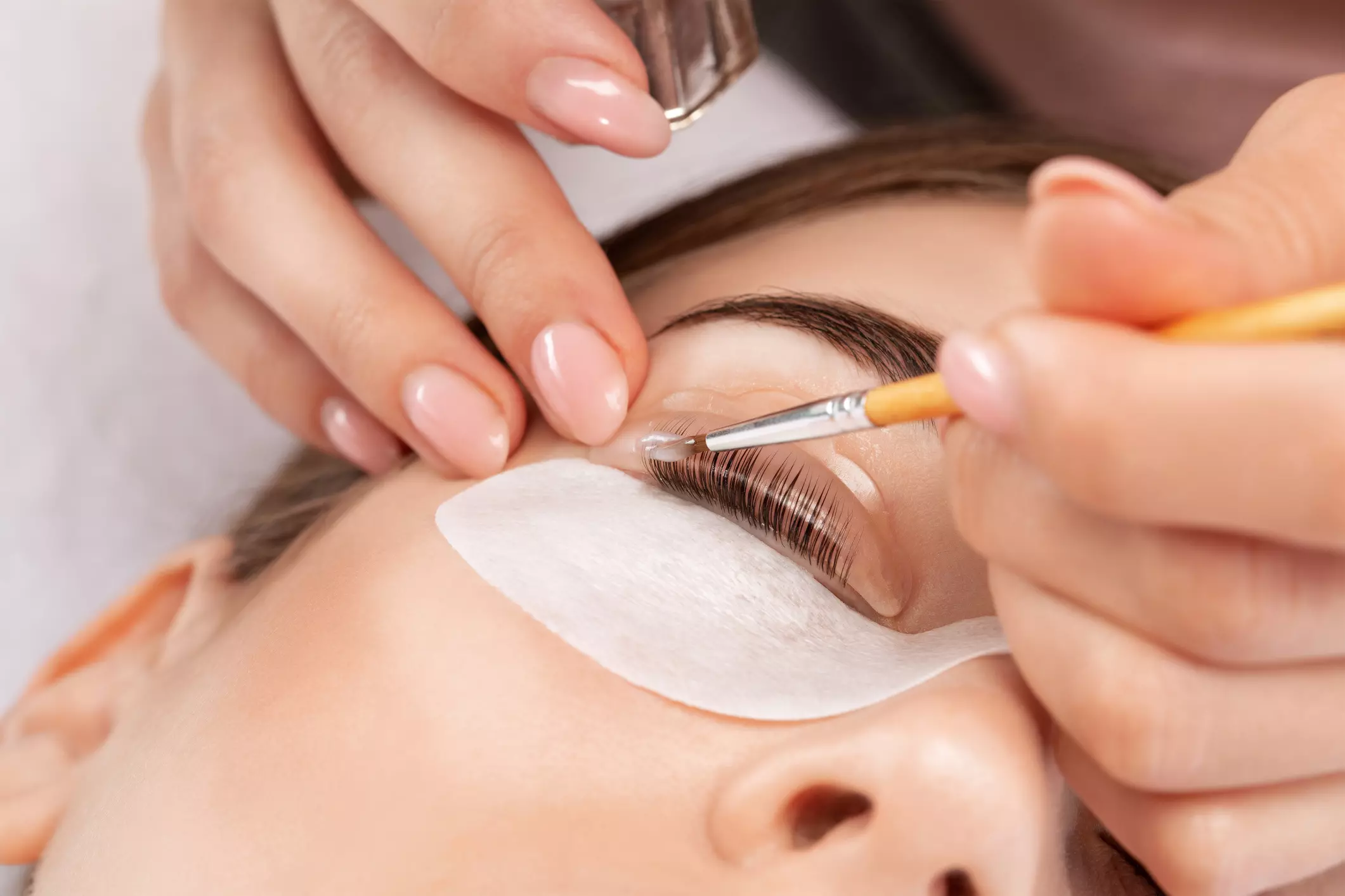 Wimpern- & Augenbrauenstyling